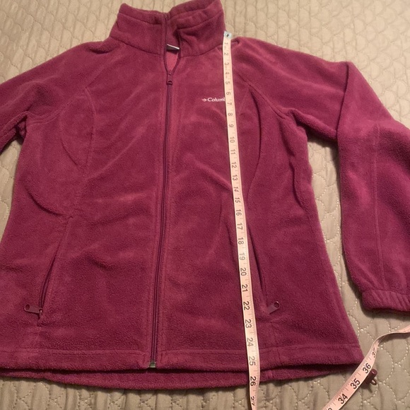 Columbia fleece zip up. Wine color. - Picture 8 of 10